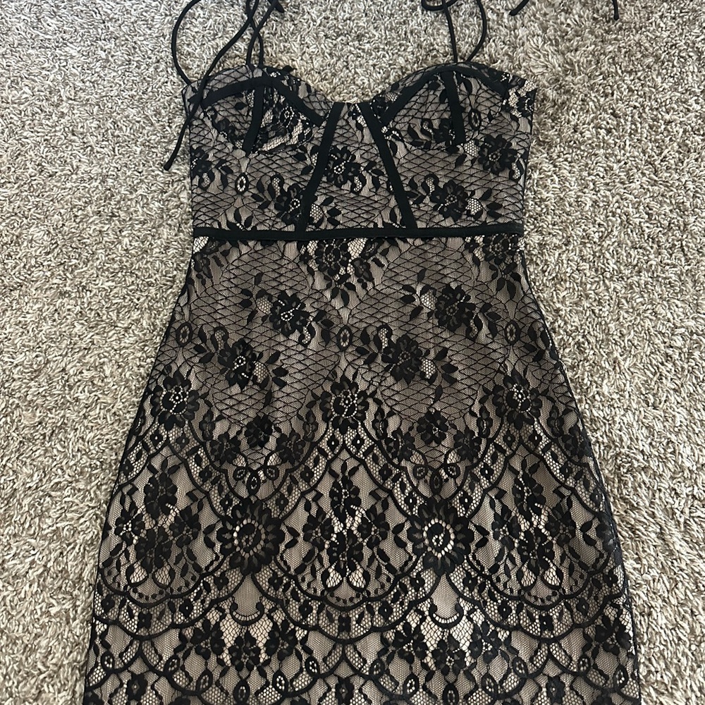 Super down Black Lace Dress